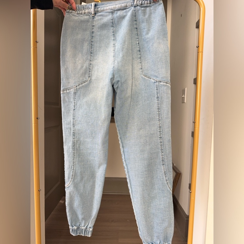 EUC Retrofete Myla Denim Jogger in Romano Size 28 - Picture 3 of 9